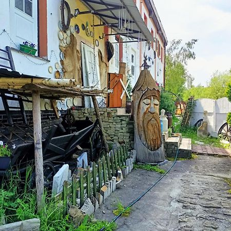 Hostel Apollo Zabkowice Slaskie Exterior photo